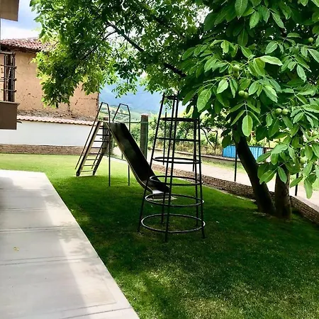 Sirakovata Kushta Affittacamere 3*