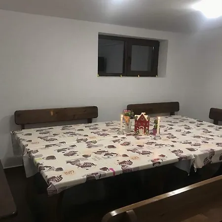 Sirakovata Kushta ספרבה בניה