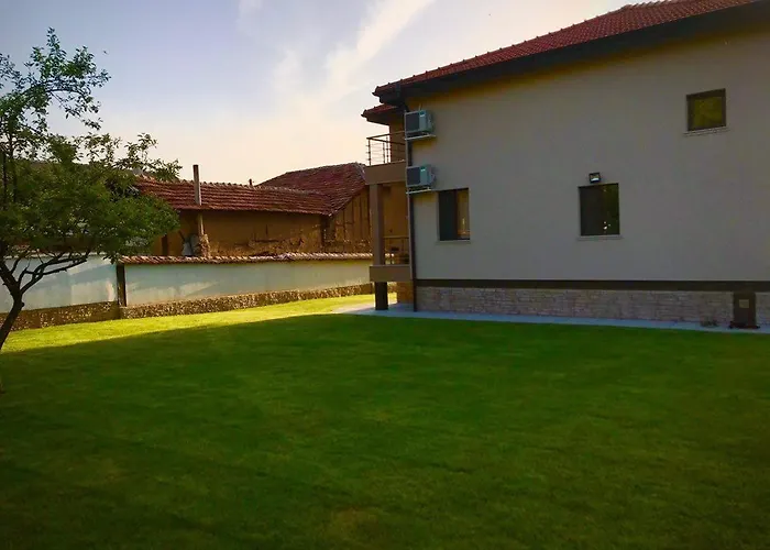 Penzion Sirakovata Kushta 3*