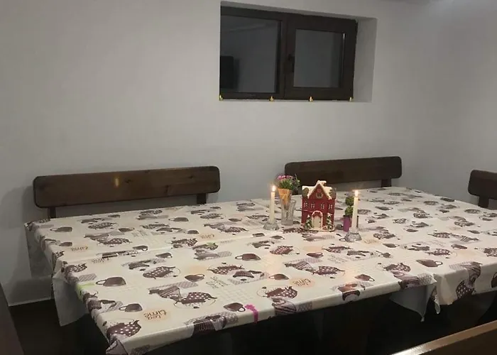 Sirakovata Kushta Sapareva Banja